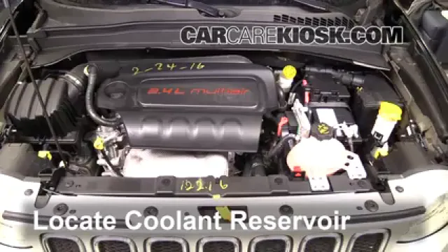 2016 Jeep Renegade Limited 2.4L 4 Cyl. Antigel (Liquide de Refroidissement) Ajouter de Antigel